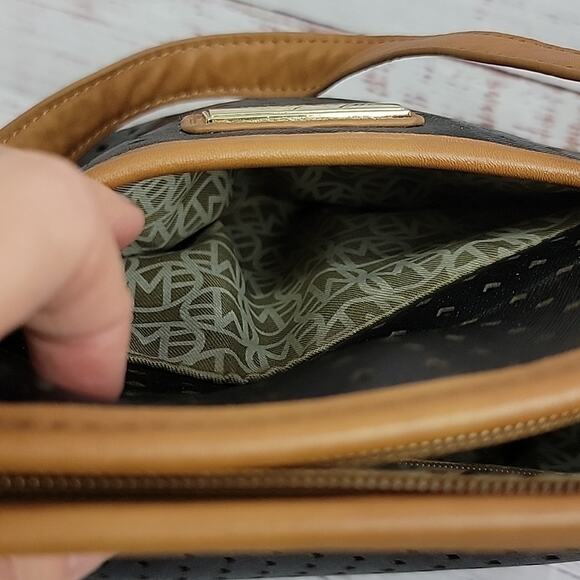 Marc Fisher Black Tan Perforated Vegan Leather Double Handle Handbag Purse - Picture 11 of 16